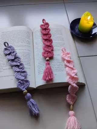 Segnalibro uncinetto cuoricini