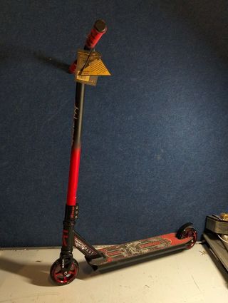 Patinete KRF AGR 300 Class Scooter Rojo-Negro