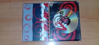 Colección de DVDs / CDs de U2.