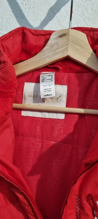 Chaqueta de esquí roja