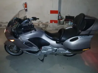Moto BMW Touring Plata.