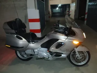 Moto BMW Touring Plata.