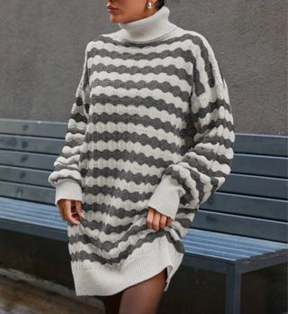 Vestito con fantasia geometrica