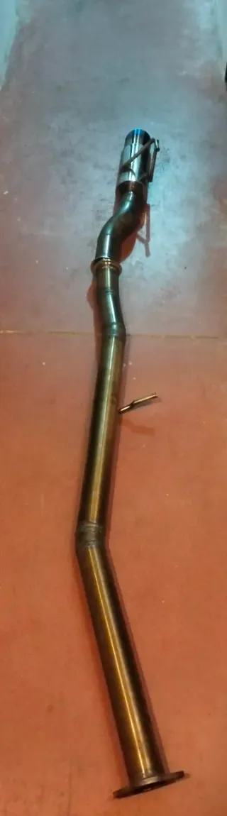 Línea de escape Nissan 350z