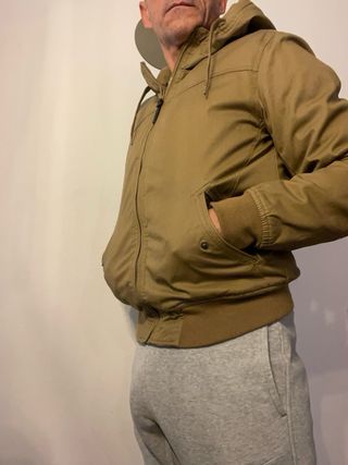 Cazadora bomber Cello con capucha beige