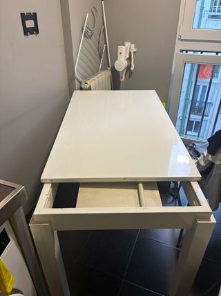 Tavolo da cucina bianco moderno