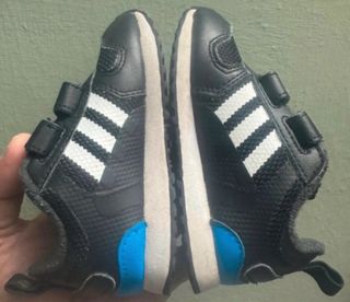 Scarpe Adidas num 24 Bambino Nere bianco e blu