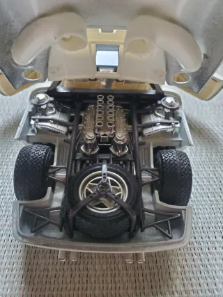 Ferrari 250 Le Mans 1965 Burago