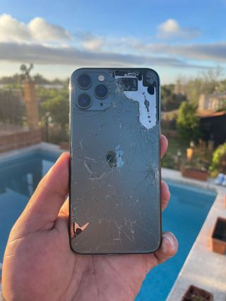 iPhone 11 Pro 256GB Negro (Tapa trasera rota)