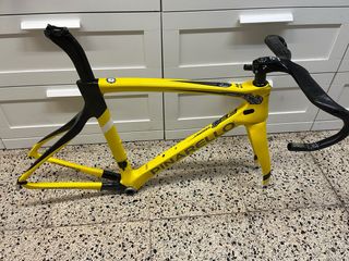 Replica cuadro Pinarello Dogma F8 Amarillo.