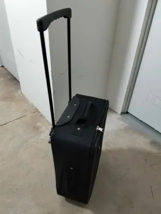 Maleta ligera 2 ruedas negra