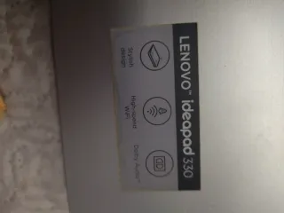 Portátil Lenovo Plata y Negro