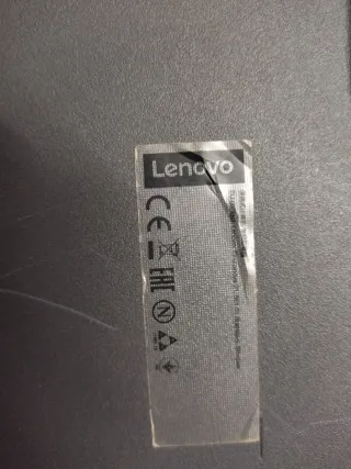 Portátil Lenovo Plata y Negro