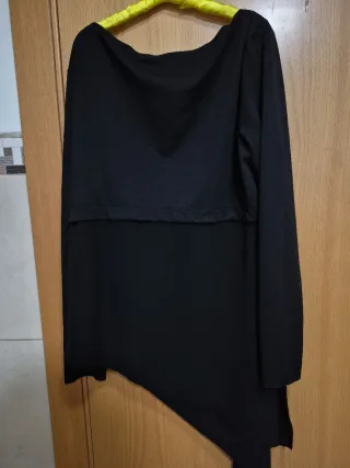 Blusa Zara Negra Larga Asimétrica