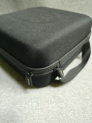 Funda para los auriculares focal