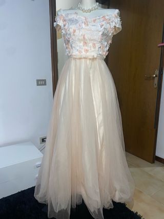 Abito da cerimonia beige e rosa