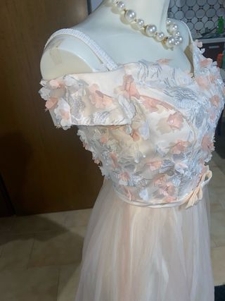 Abito da cerimonia beige e rosa