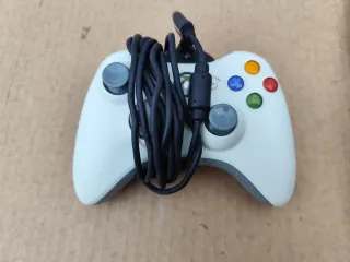 Xbox 360 Bianca con Controller e Giochi