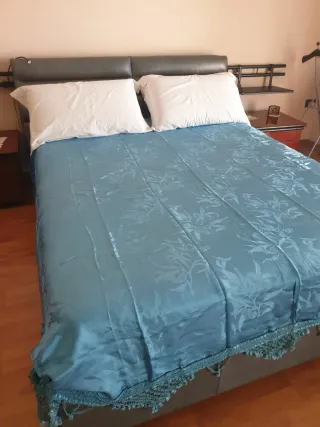 Copriletto Argotex azzurro elegante