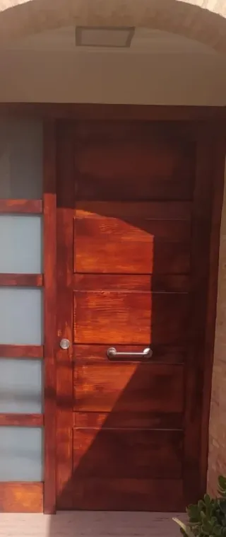 Puerta de madera o hierro a medida