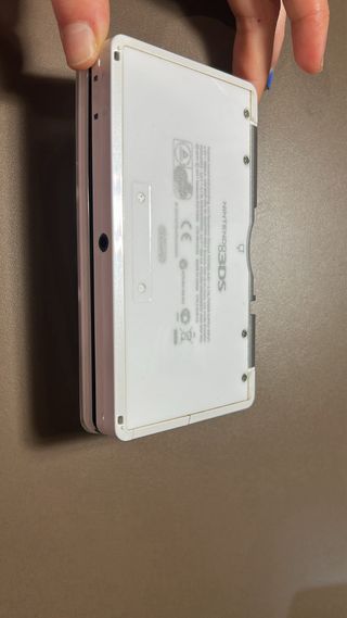 Nintendo 3DS Blanca + 2 Juegos