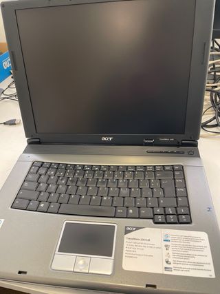 Portátil Acer TravelMate 2301LM