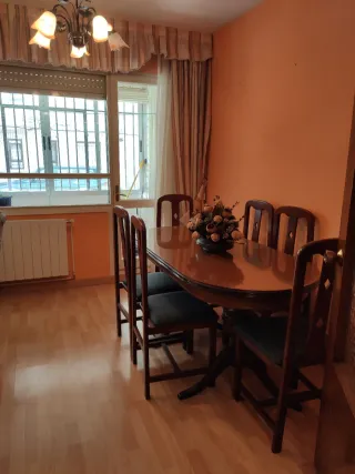 Se alquila piso para temporada. Negociable.