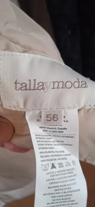 Chaquetón impermeable mujer negro y beige