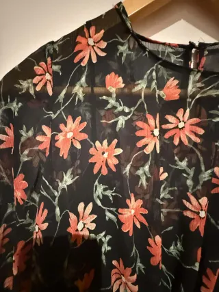 Vestido largo floral Zara