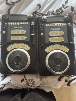 2 x Numark CD DJ Players