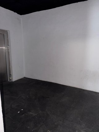Se vende local comercial de 95m, zona pinilla .