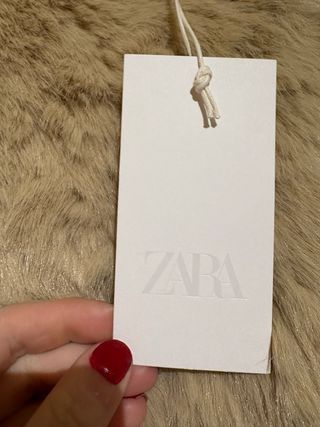 Abrigo Zara pelo beige