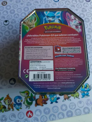 Lata Glaceon GX 2018 Sellada.