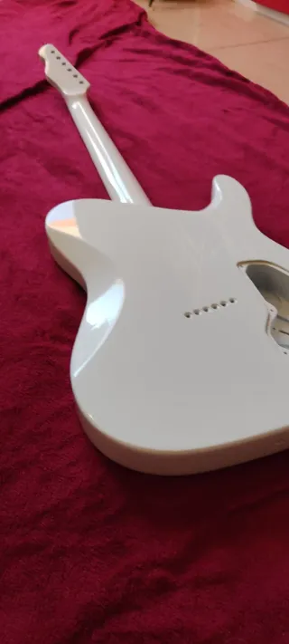 PINTA tu Guitarra Eléctrica!