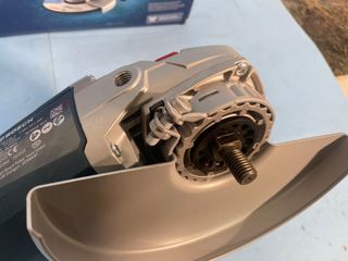 Radial Bosch GWS 20-230 J