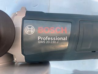 Radial Bosch GWS 20-230 J