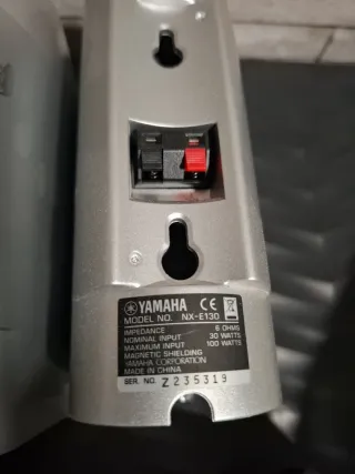 Altavoces Home Cinema Yamaha Plata