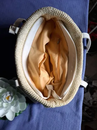 Bolso de rafia beige