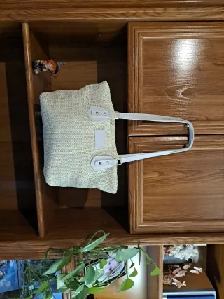 Bolso de rafia beige