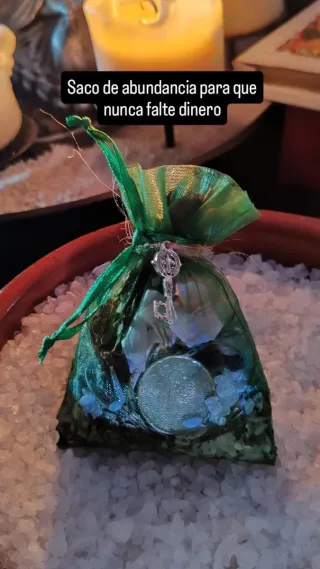Velas y saquitos personalizados