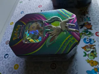 Lata Leafeon GX 2018 Sellada