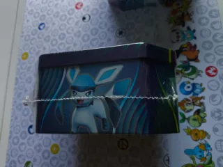 Lata Leafeon GX 2018 Sellada