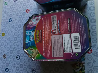 Lata Leafeon GX 2018 Sellada