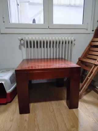 Mesita auxiliar de madera