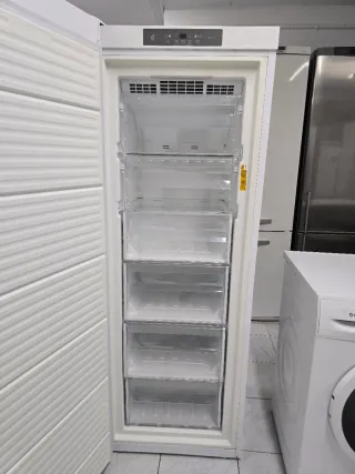 Congelador Vertical Whirlpool No Frost