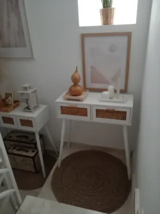 Consola Nordica in Legno e Rattan