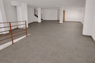 Local comercial en alquiler en La Salut - Lloreda en Badalona