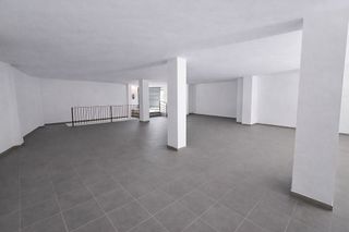 Local comercial en alquiler en La Salut - Lloreda en Badalona