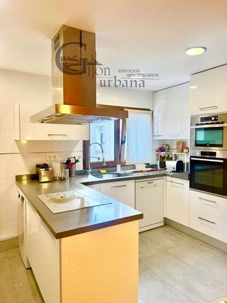 Piso en venta en Laviada en Gijón