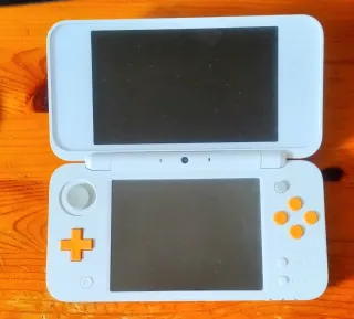 Nintendo 2DS XL Arancione